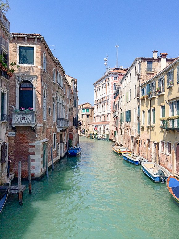 Are you looking for places to go on your birthday? Check out these wanderlust inspired Birthday vacation destinations from top travel bloggers. The Uncorked Librarian enjoyed Venice, Italy for her birthday. #birthday #Italy #Venice #traveltips #travelbloggers