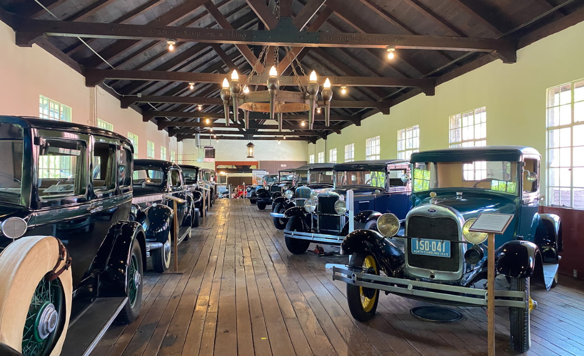 Antique cars at Estes Winn Museum