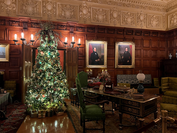 Biltmore sitting room at Christmas